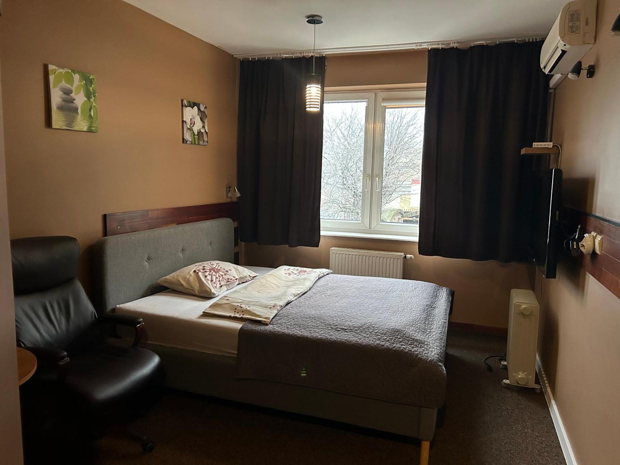 Zajazd Alicja Kutno Buitenkant foto